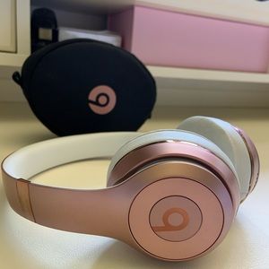 Beats Solo3 Wireless Rose Gold (preowned)
